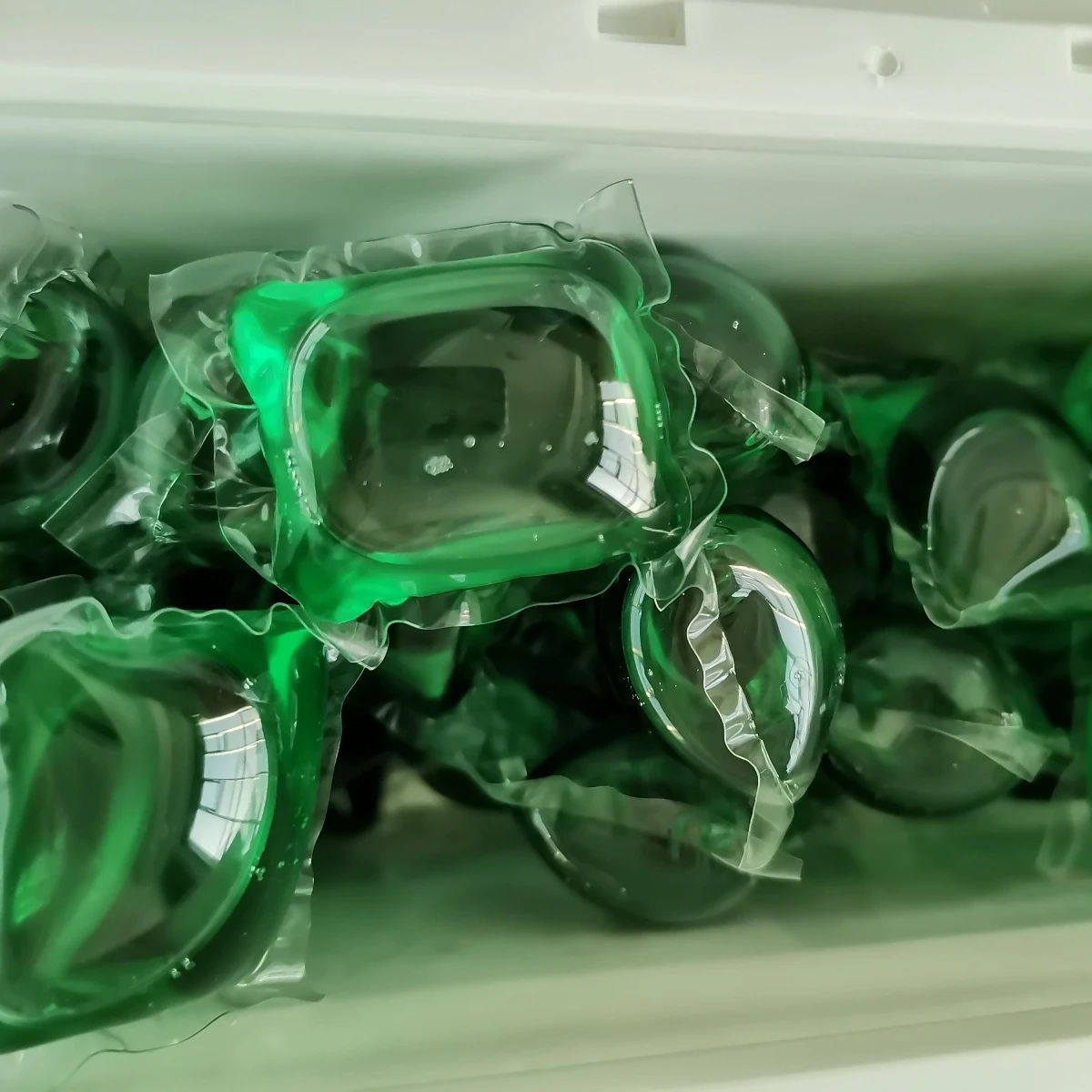 Custom Color Shape Washing Clothes Concentrated Washing Capsules Eco Laundry Detergent Pods Wholesale