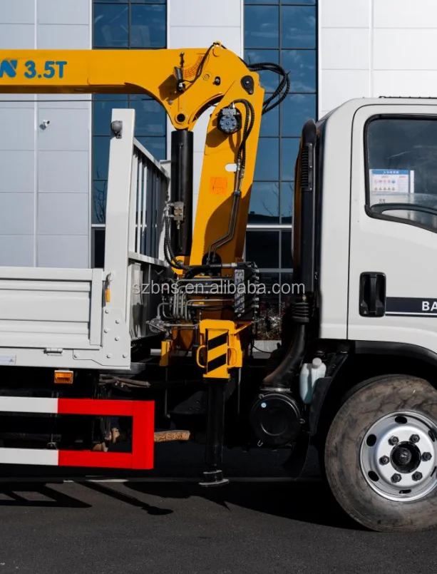 2016 year model ISUZ Used crane truck brand new 3.5 tons lift arm system crane truck for sale