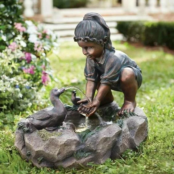 Custom Large Outdoor Garden Famous Large Life-Size Metal Figure Sculptures Homemade Figure Statue