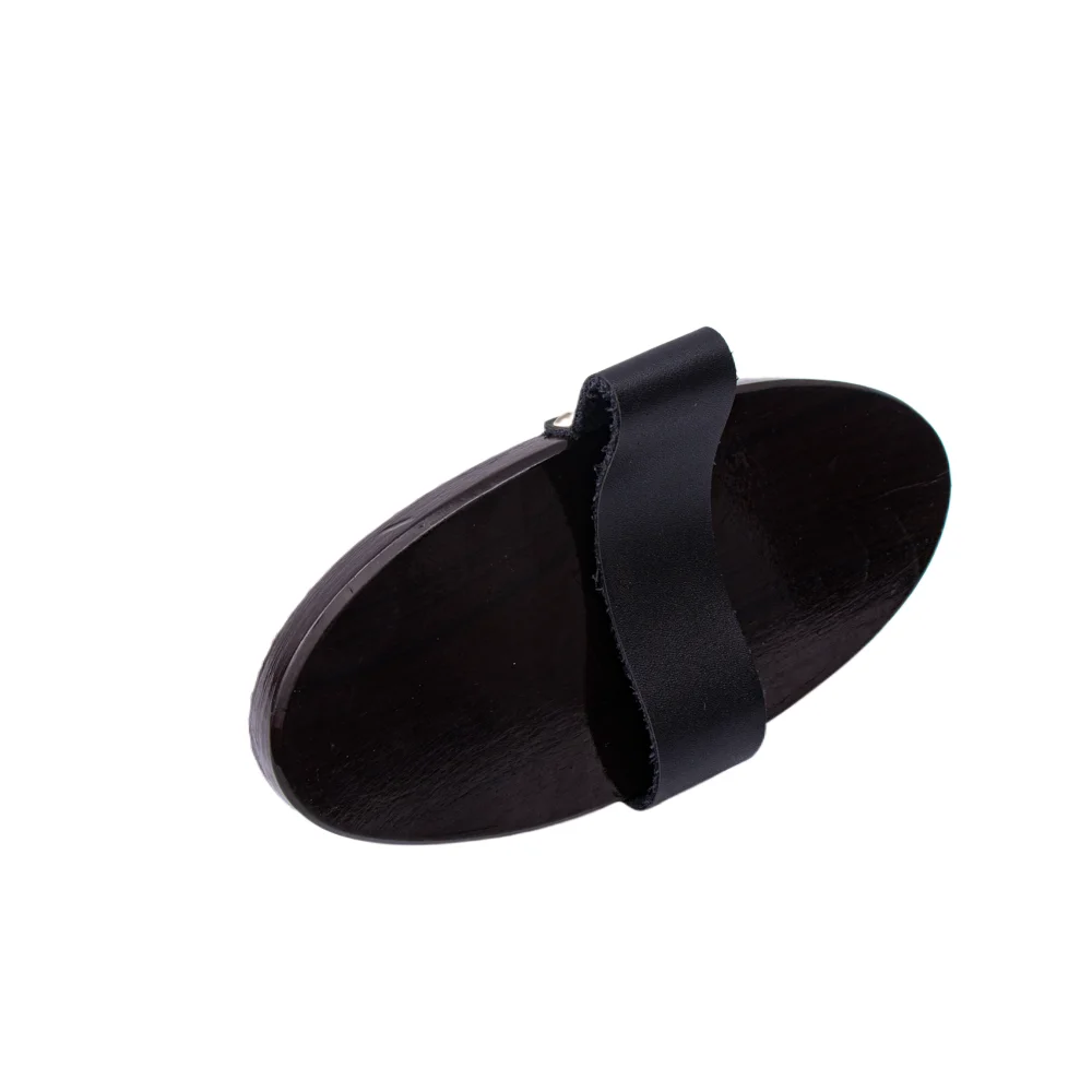 Factoey Supply Portable Equestrian Equipment Horse Care Products Wooden Handle Bristle Horse Body Cleaning Brush