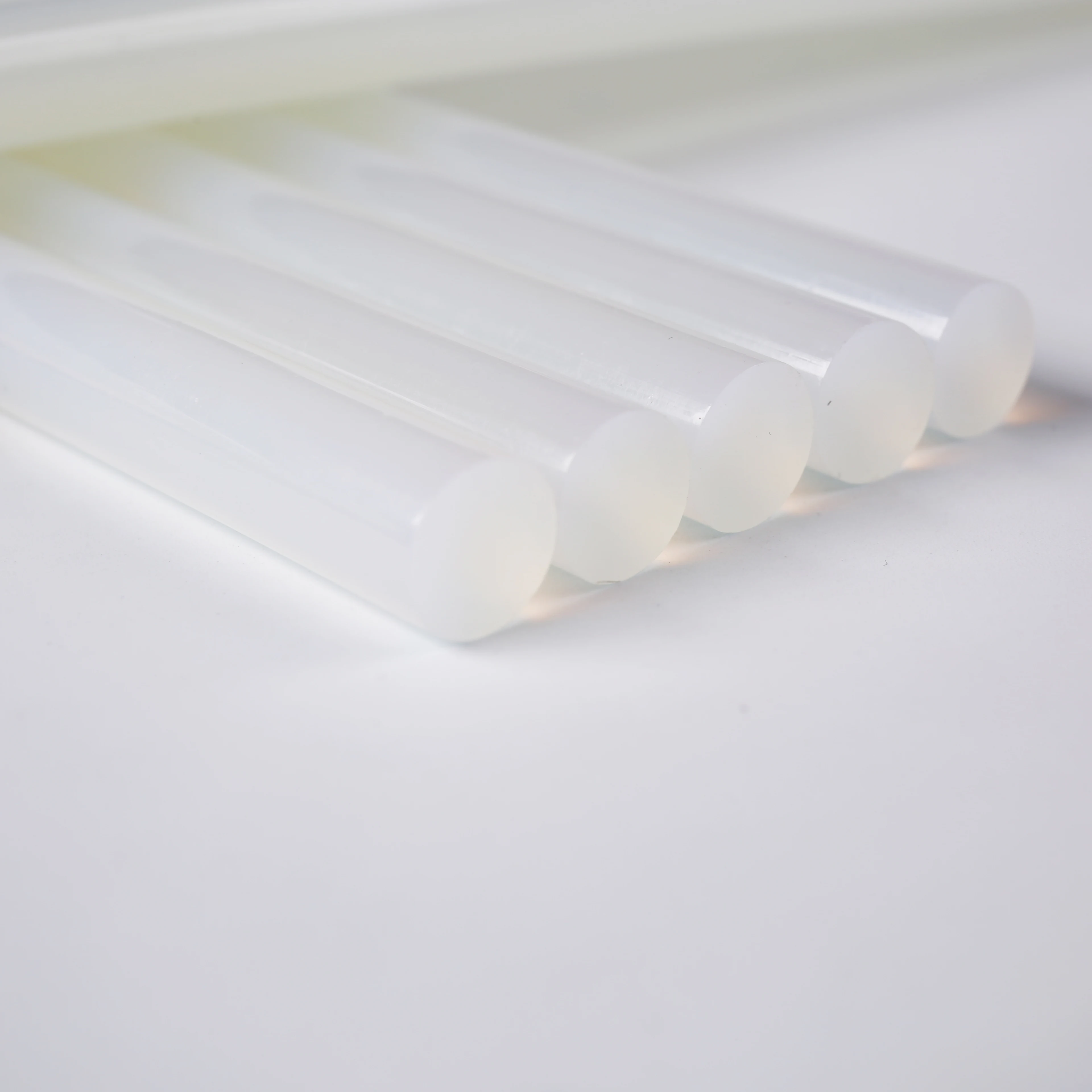 Factory wholesale nice quality translucent 11*300mm hot melt glue sticks