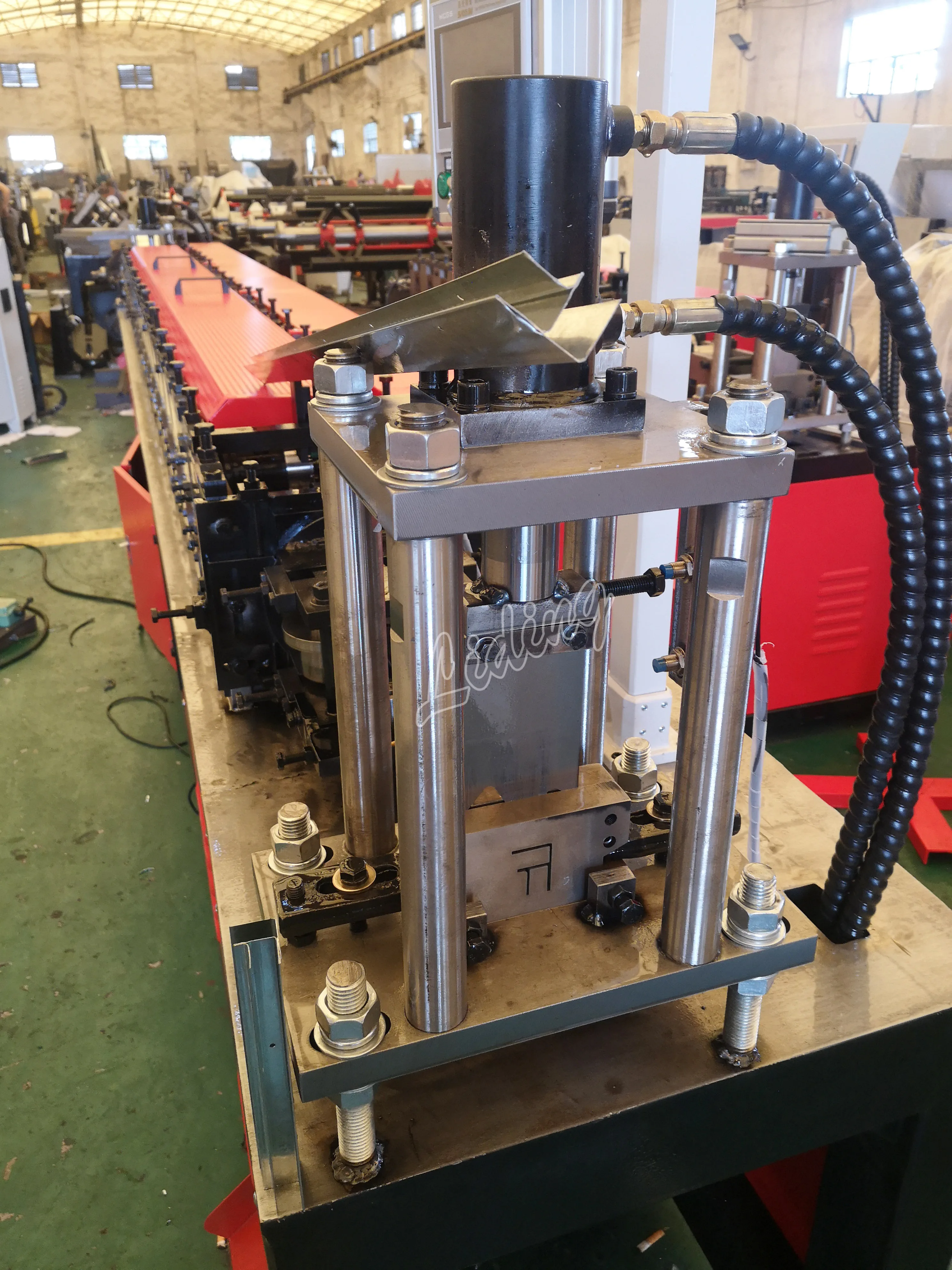 JIN-shaped forming building making machine equipment Metal Light Steel Keel  roll forming machine