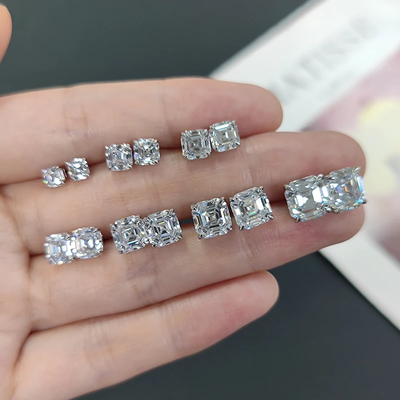 Серьги-гвоздики из белого золота 14 карат
