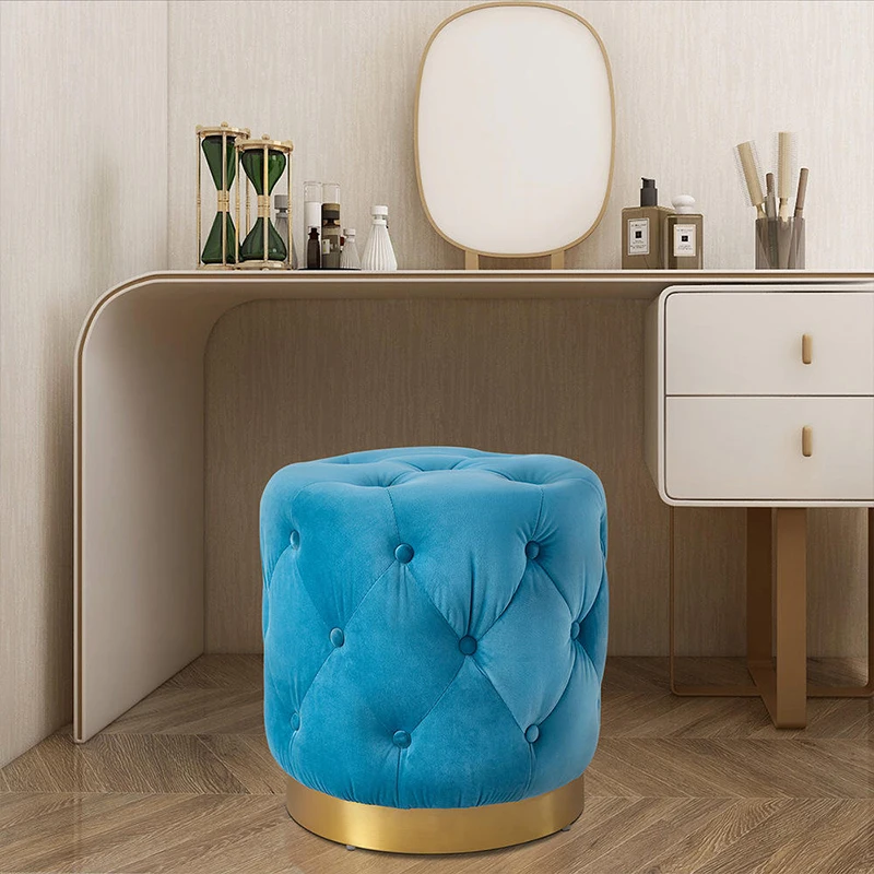 Wholesale Hot Selling Modern Round Ottoman Stool Velvet Fabric Tufted Footstool Ottoman For Living Room Furniture
