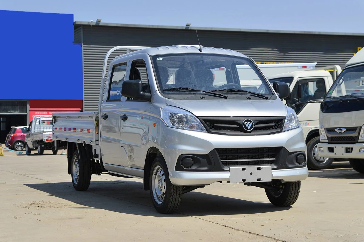Supplier 4x2 gasoline 67kw 91hp engine 5 speed manual transmission 4 wheels 4 doors 5 seats double cab 2 ton mini cargo truck