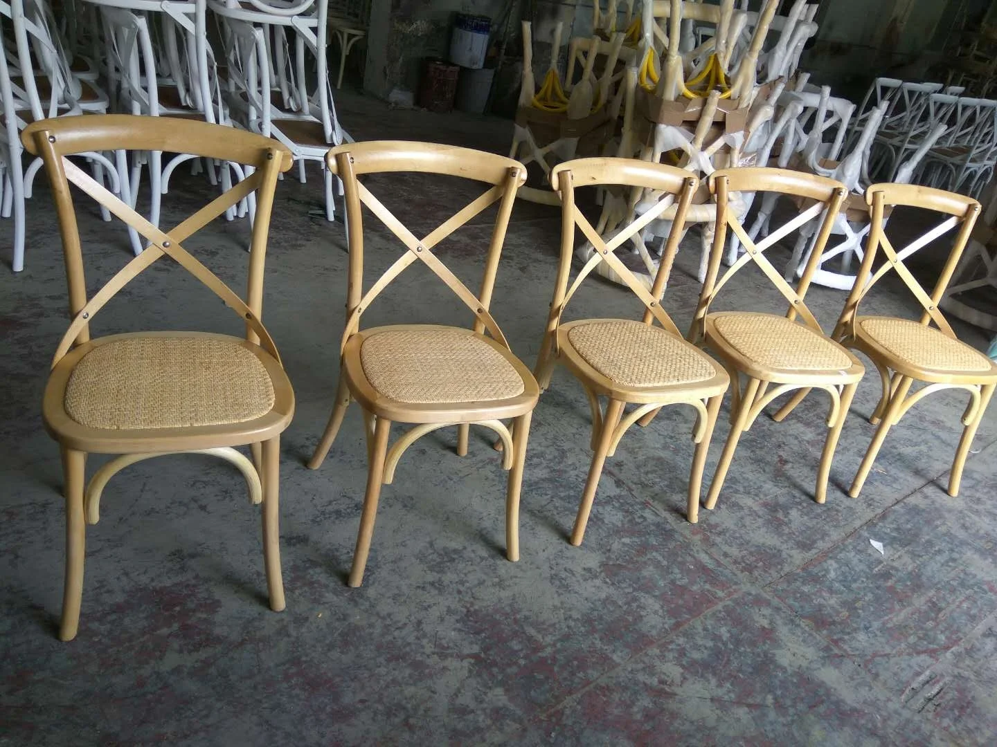 Rental Wedding Stackable Wooded Antique Classic X Chair Cross Back Chair Dining Chair with Rattan