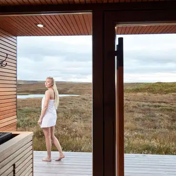 Traditional Red Cedar 6 People Steam Outdoor Cube Sauna