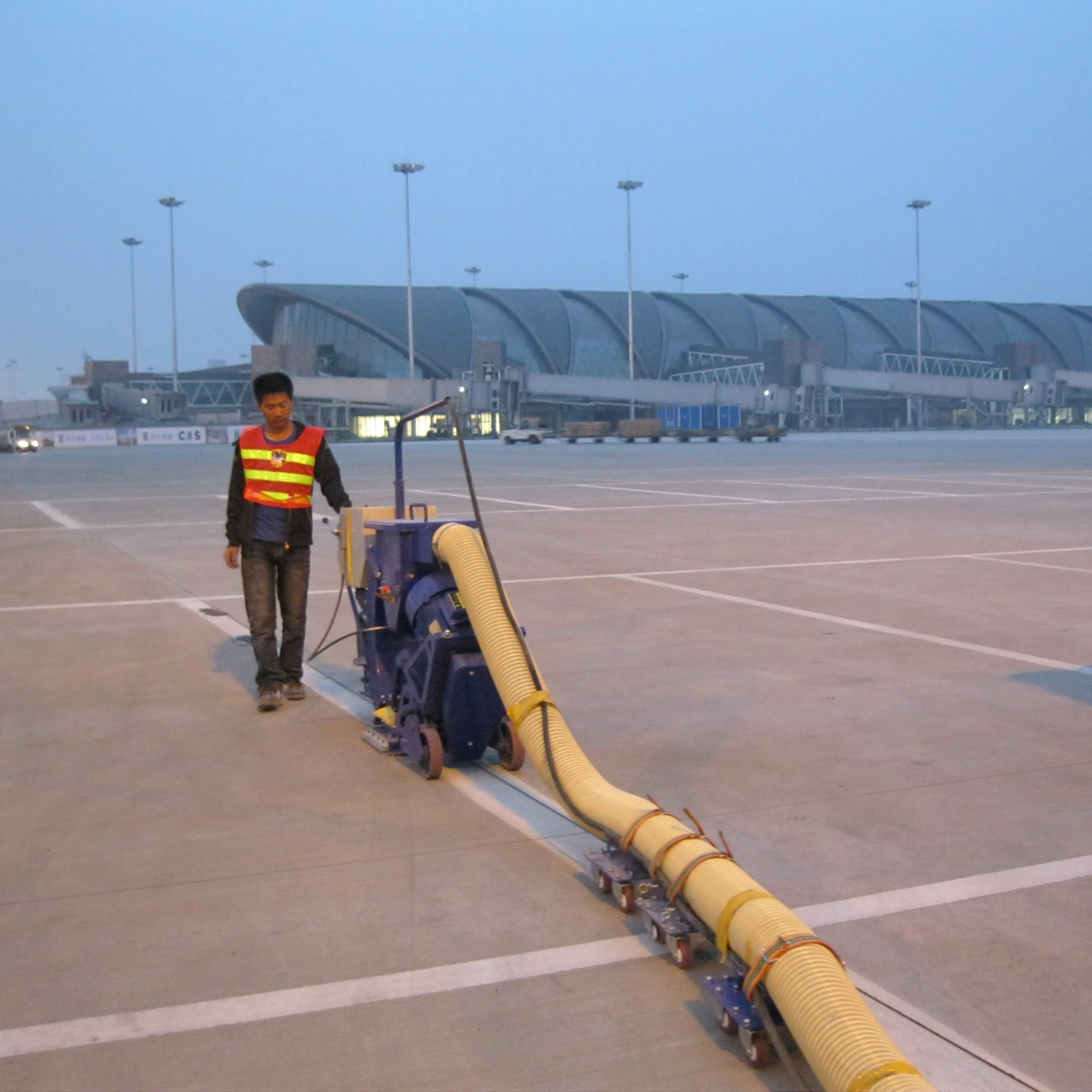 small shot blaster concrete 120V/220V