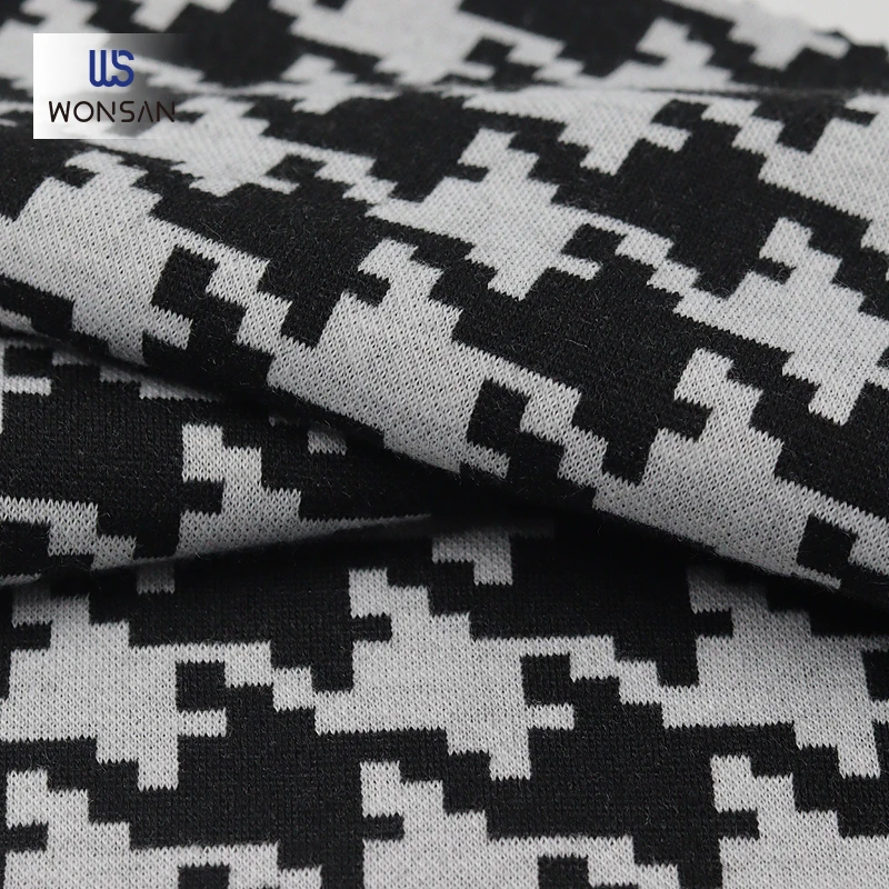 China High Quality Polyester Yarn Dyed Spandex Loungewear Garment Cloth Houndstooth Jacquard Knitted Fabric