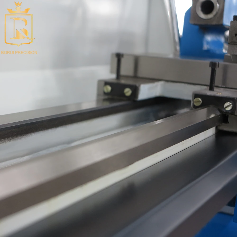 micro medium precision manual lathe machining machine for steel weight 110kg spindle 20mm