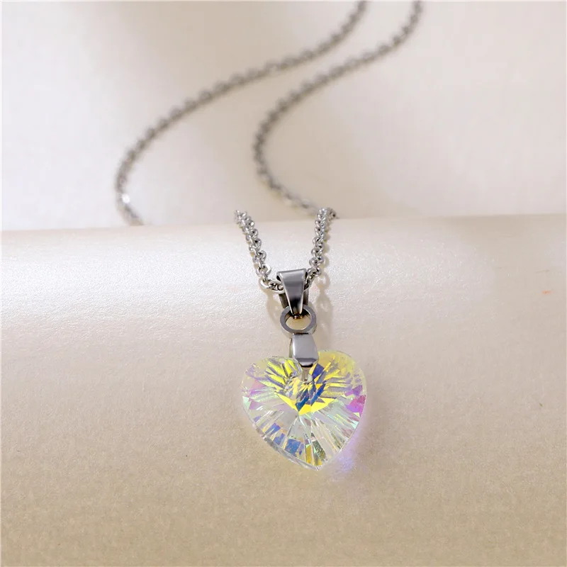 Wholesale Fashion Stainless Steel Love Crystal Heart Of The Ocean Necklace for Women