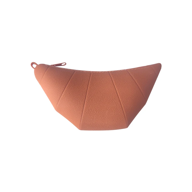 Newest Silicone Croissant Bag Mini Crescent Bag with Strap Small Make Up Travel Cosmetic Bag Silicone Coin Purse with Zipper