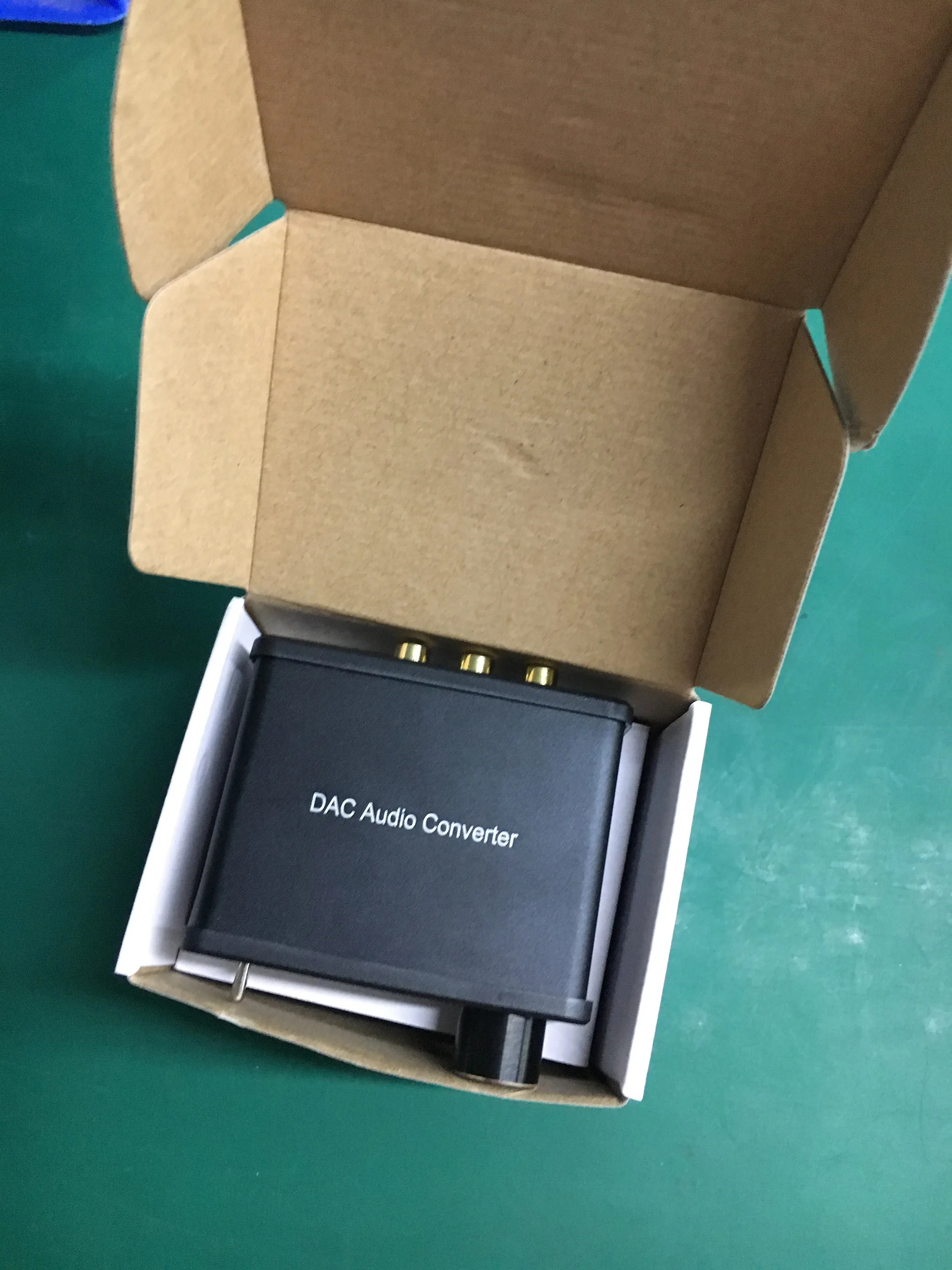 DAC Optical Coaxial Digital to Analog Audio converter with headphone amplifier