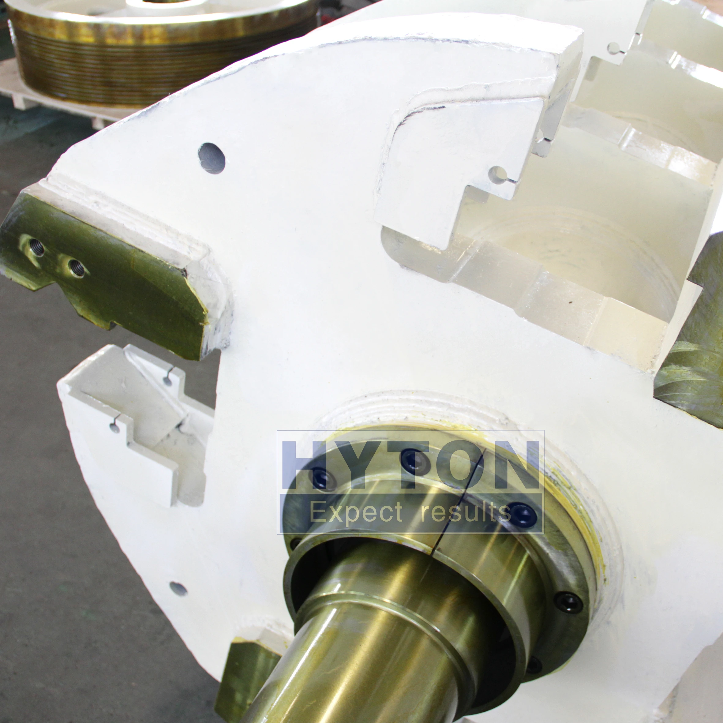 Apply NP1520 Np1213 Np1315 Impact Crusher Spare Parts Shaft Assembly HT-N91050062