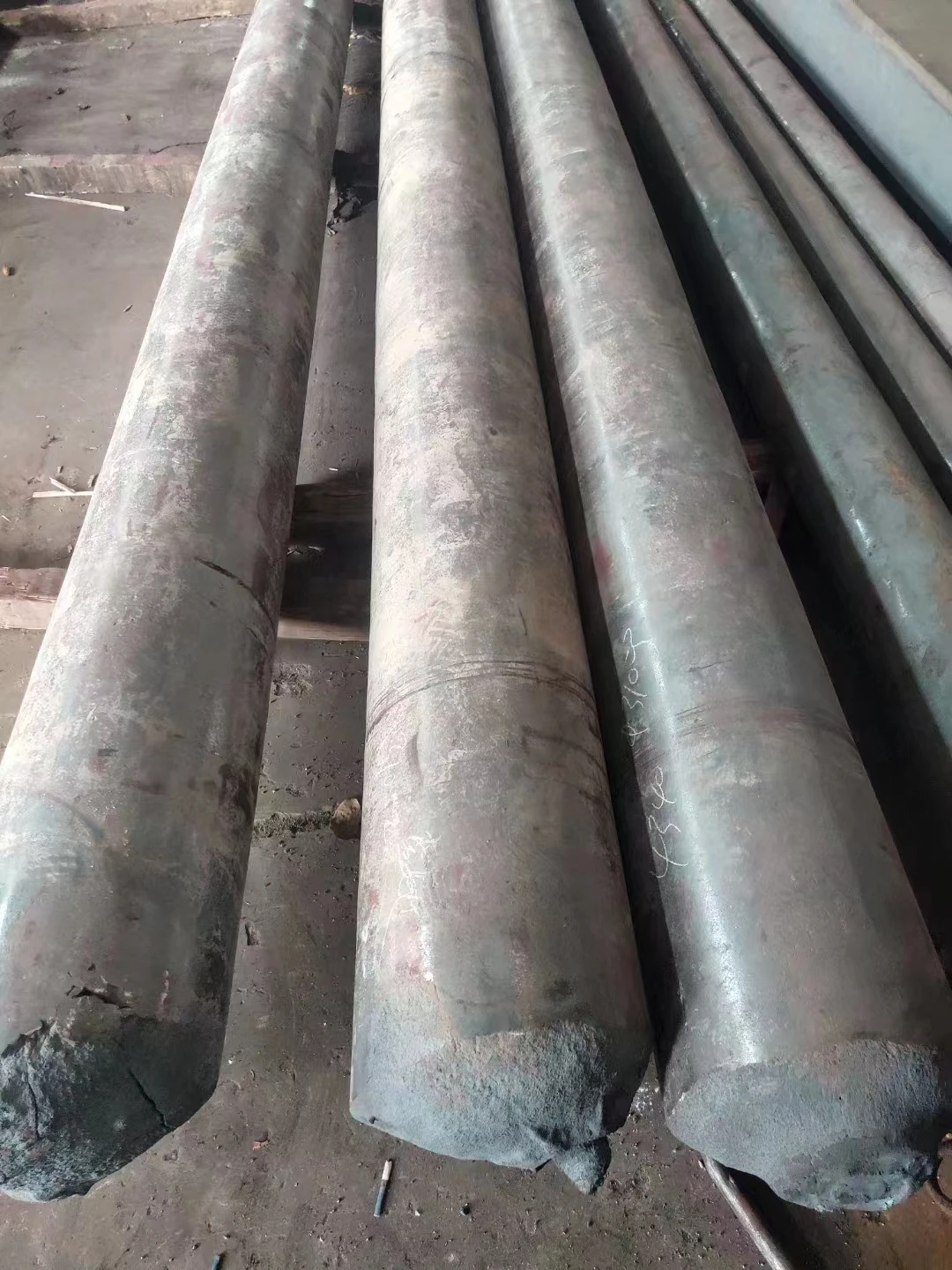 Горячая продажа 34CrMo4 25CrMo4 SCM430 Стальной слиток, круглая сталь, кованая сталь