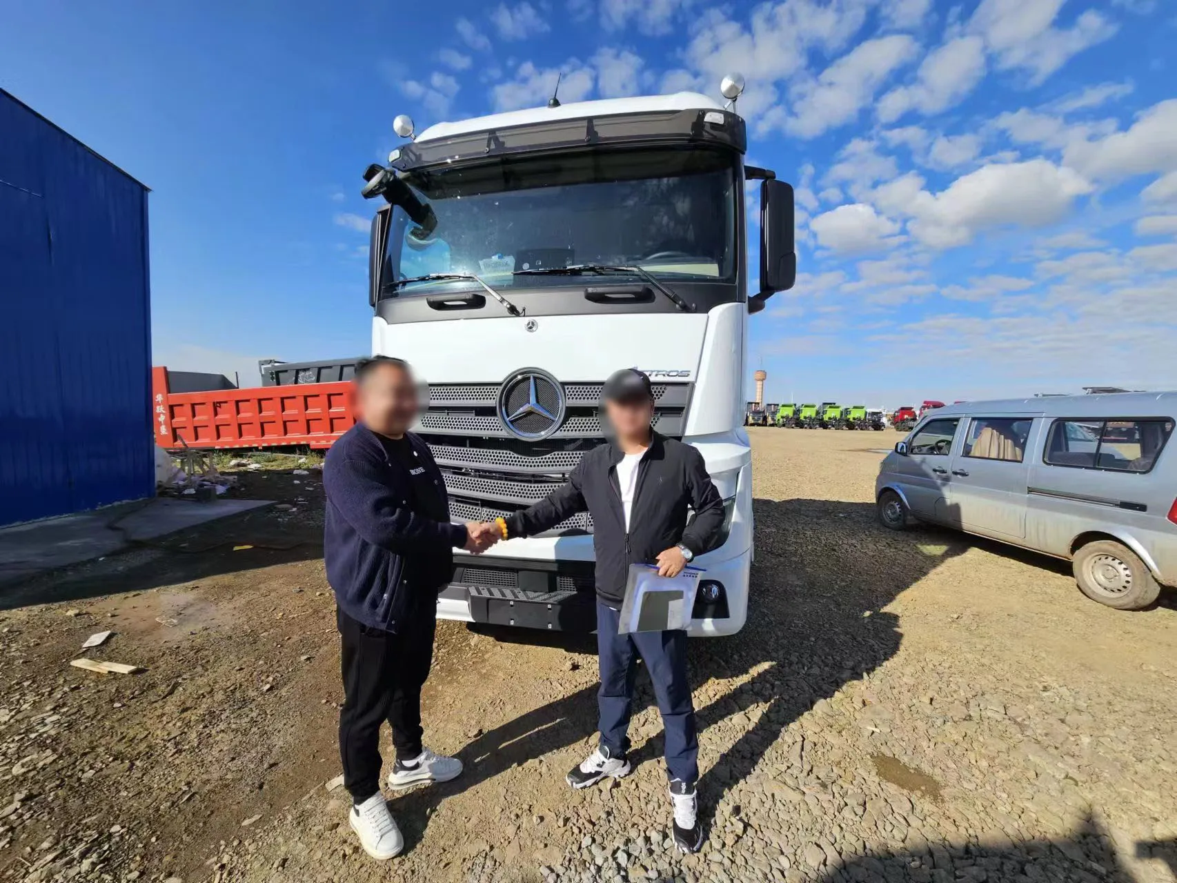 Sino truck 6 wheels 2000-2500Nm mercedes trailer truck tractor head truck for sale