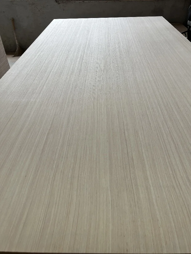 18mm White Melamine Laminated Plywood Panel Furniture Cabinet Wood Laminates Sheets with E0/E1 Formaldehyde Emission Standards