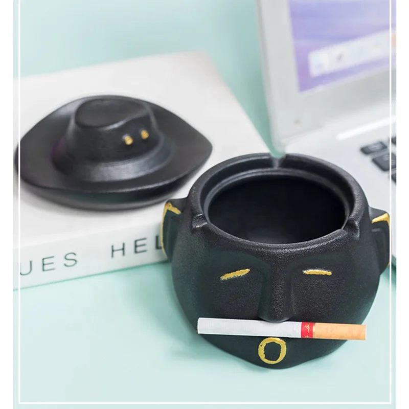 Creative Abstract Ceramic Living Room Personality Fashion Trend Anti-fly Ash Porcelain Ashtray For Household Ornaments