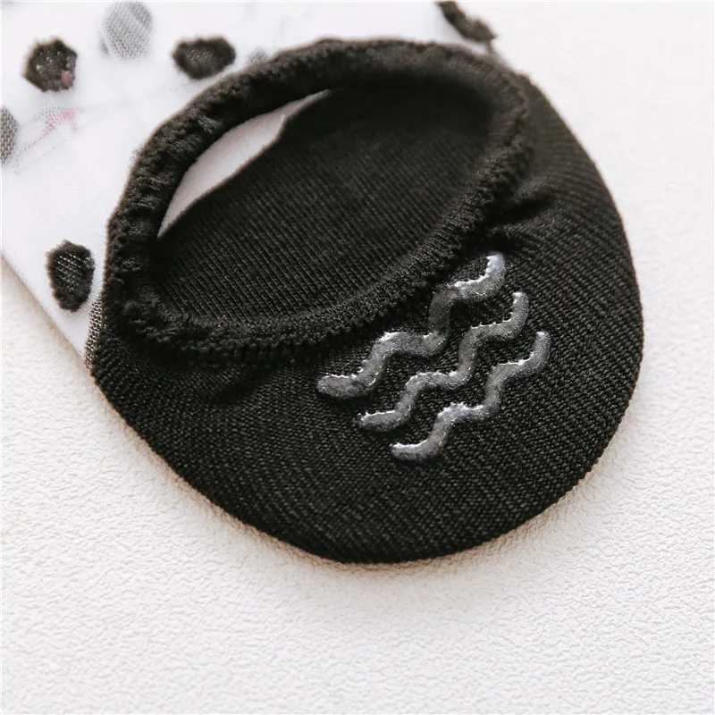 
2021 Summer ultra-thin retro polka dot silicone non-slip transparent invisible crystal secret silk socks women 