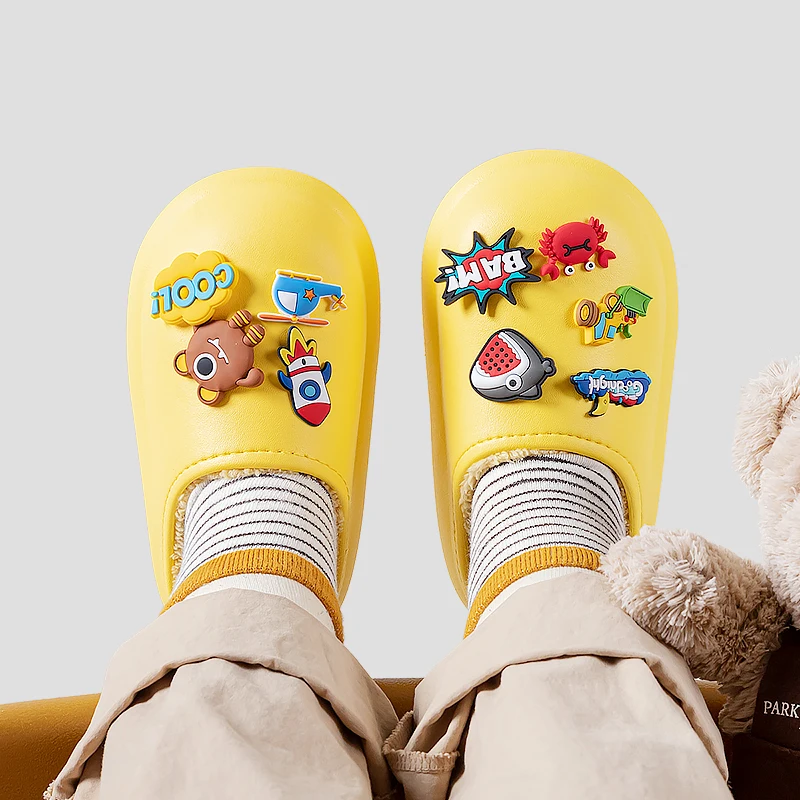 Cheerful Mario 2022 new style Home fluffy Slippers wholesale cute winter kids shoes for girls toefl at home footwear stock