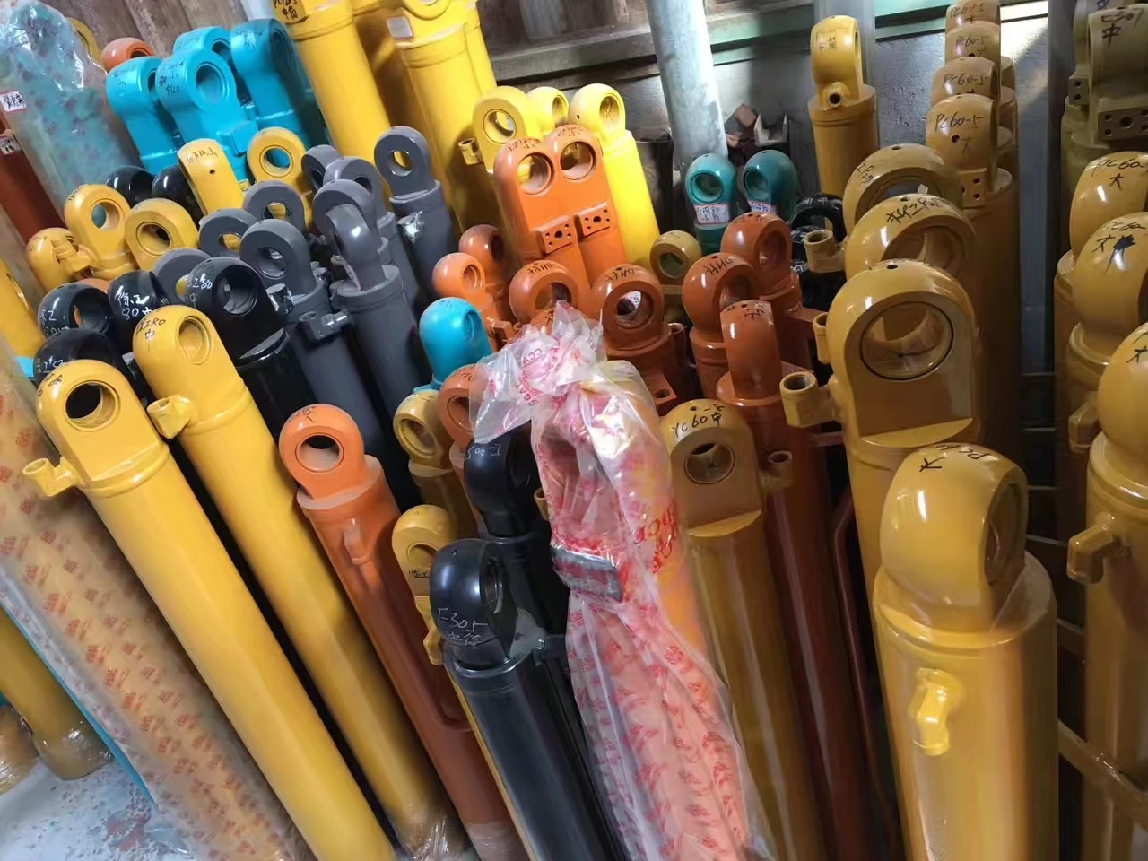 hydralic cylinder.jpg
