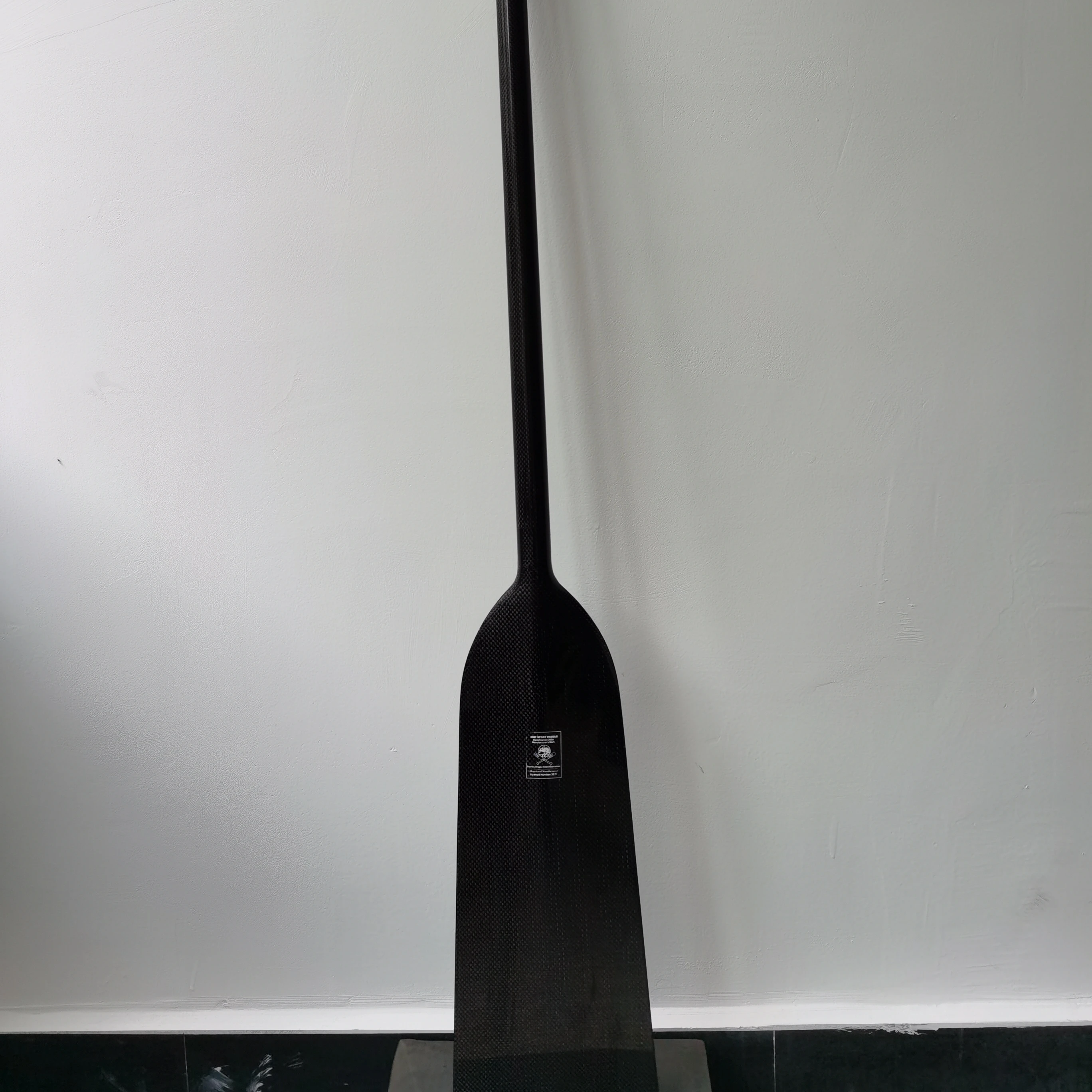 Одобренный idbf углеродный trivium dragon boat paddle для озер и рек