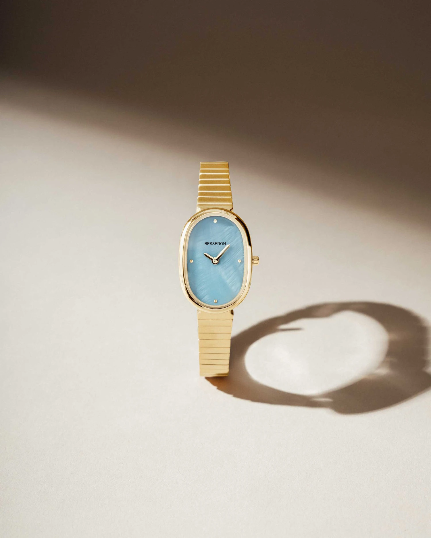 Oval Ladies Jewelry Custom Logo Watch Reloj Stainless Steel Small Dial Pearl Luxury Bracelets Women Watches Quartz Personalized