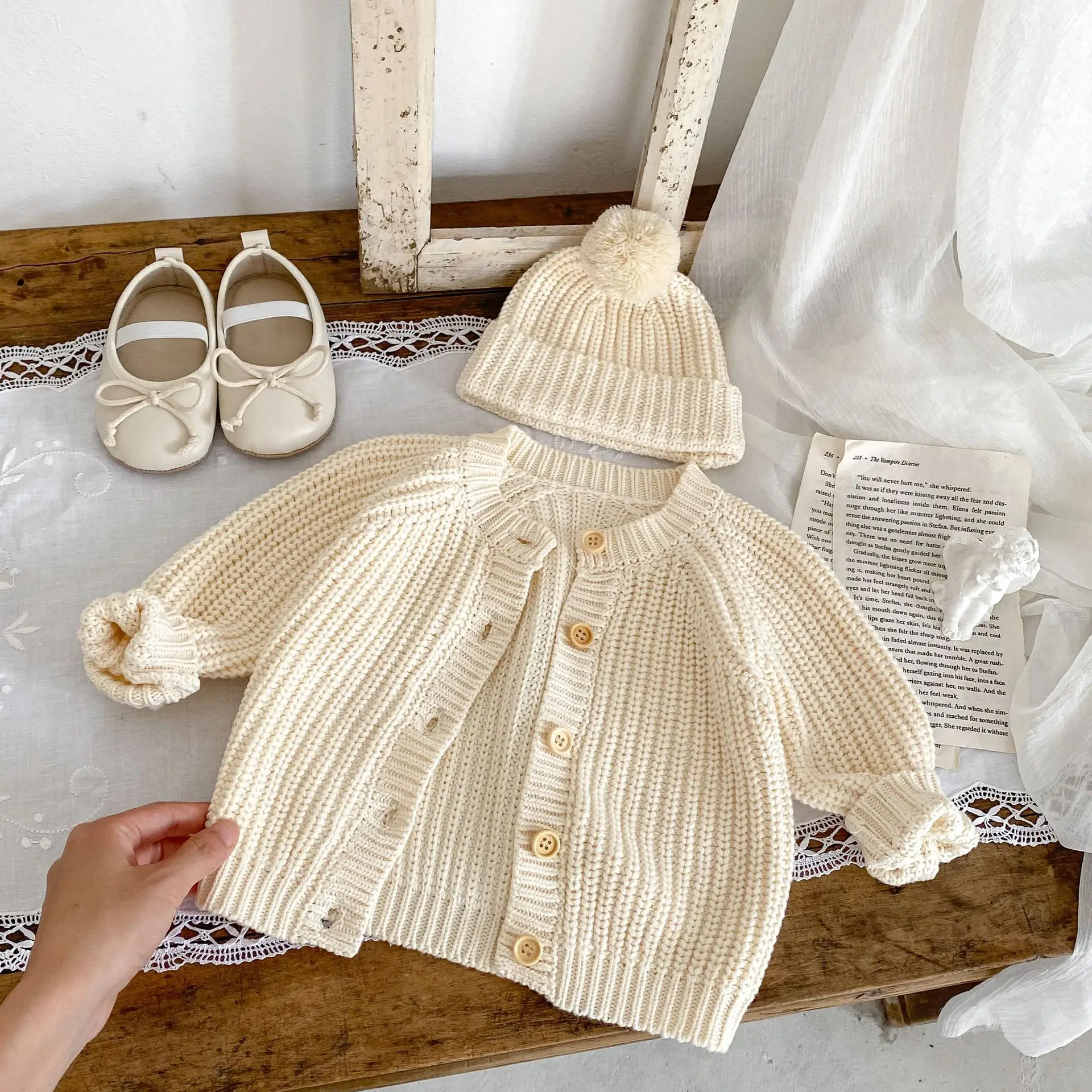 Cotton Cable Knitted Baby Sweater Baby Girl Cardigans with Poms Beanie Set