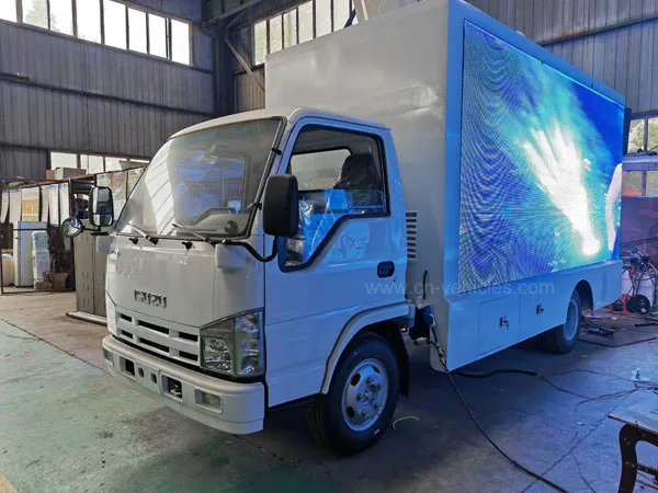 ISUZU ELF Npr Outdoor Mobile Display Full Screen Led Advertising Truck