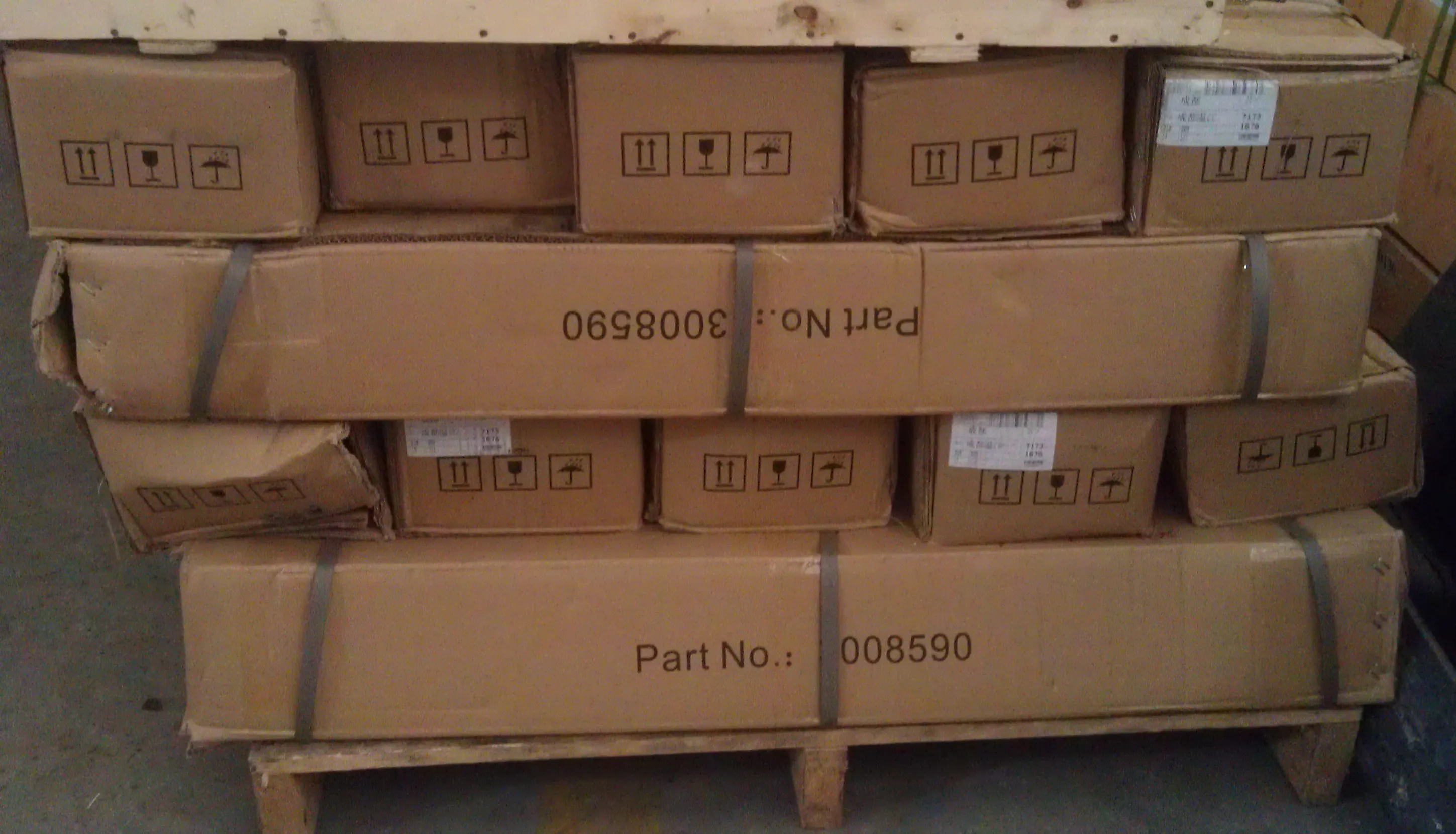 Exhaust manifold  3419130 3008590  3063487 suitable for cummins NTA855 engine