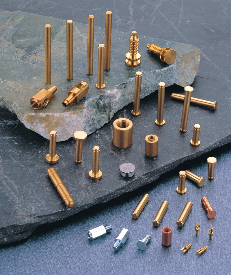 Латунный контактный разъем Pogo с резьбовыми автомобильными крепежными булавками