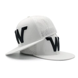 Gorras Custom 3D embroidery logo Flat Brim fitted White color golf Cap Hat