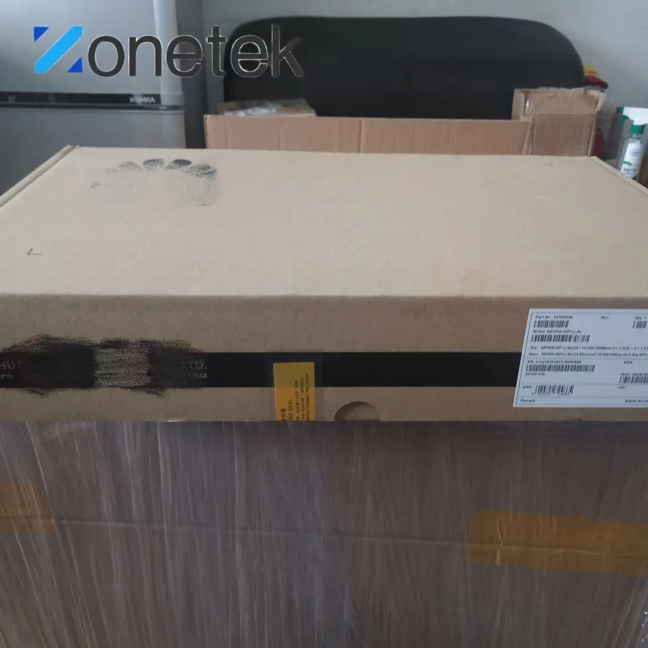 New sealed S5700-28C-SI Twenty 10/100/1000BASE-T ports+Four combo ports switch