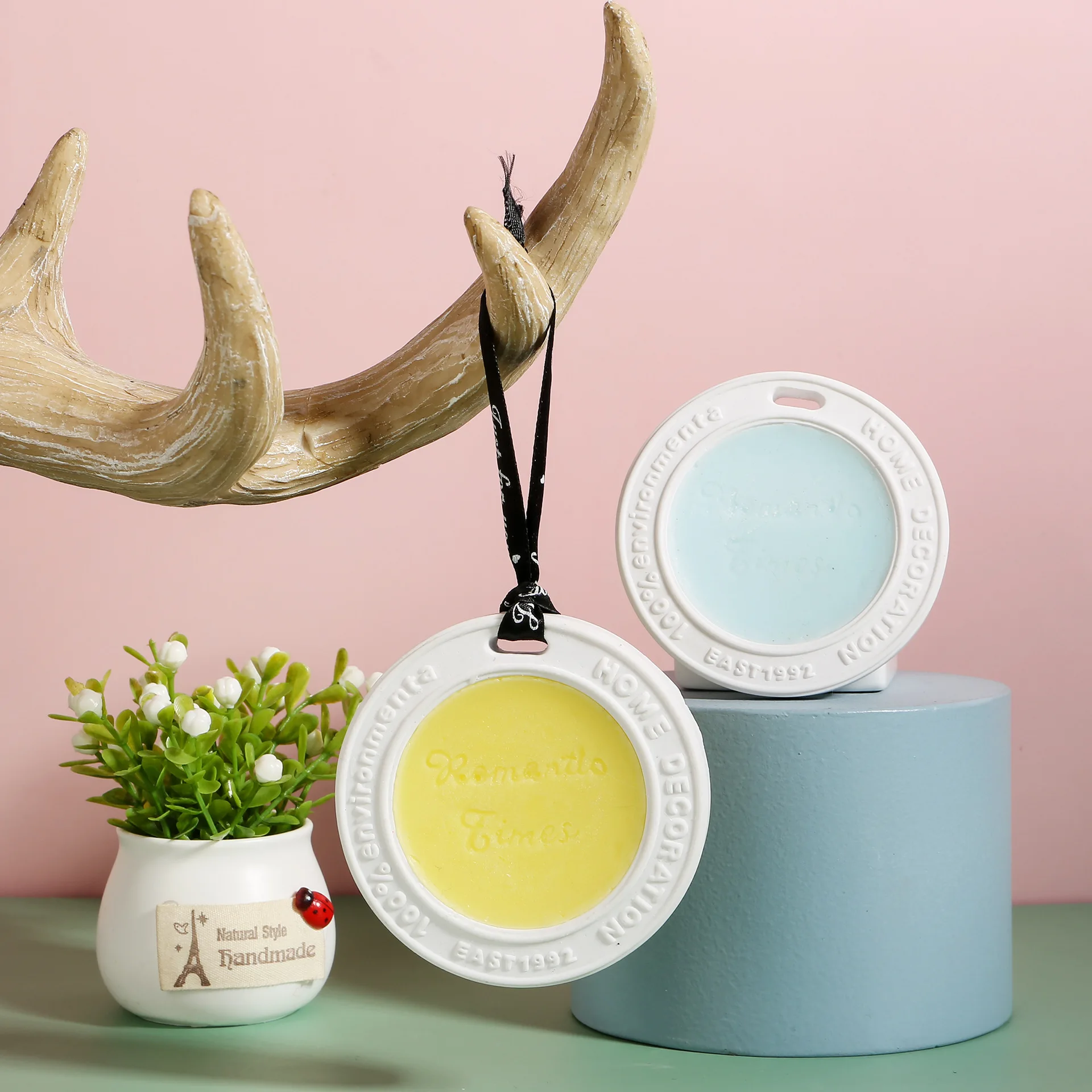 Air Freshener Car Home Reed Diffuser Luxury Plaster Diffuser Ceramic Refresher Perfume Hanging Gypsum Aromatherapy Tablet