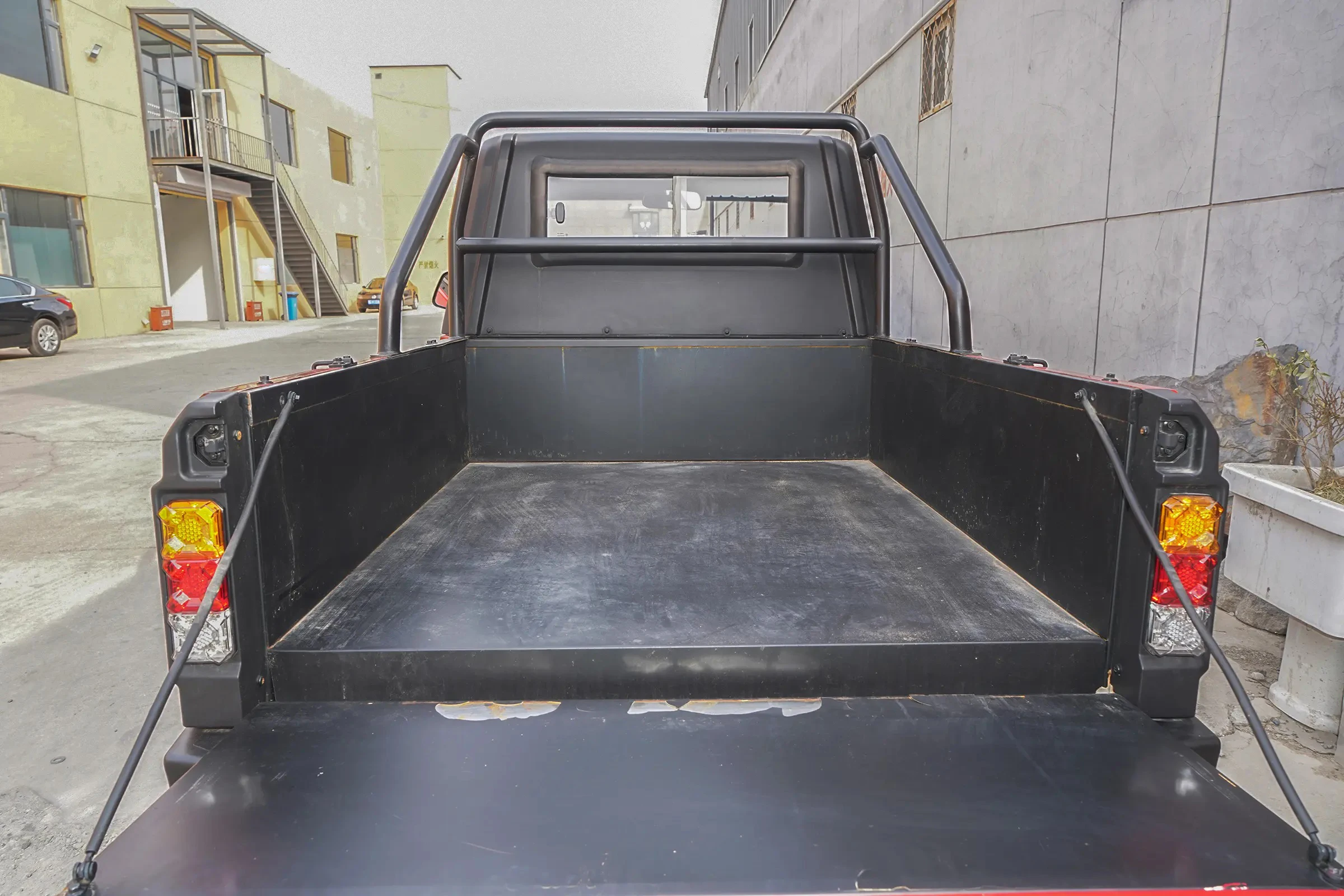 4X2 lhd rhd четыре колеса два пассажира грузоподъемность 1 тонны 2wd rwd высокая скорость 40 км/ч мини электрический Пикап для продажи