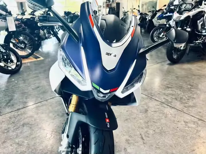 Новый производительный 2024 Aprilia Tuono V4 заводской SE-09 SBK 1100 новый спортивный мотоцикл готов к отправке