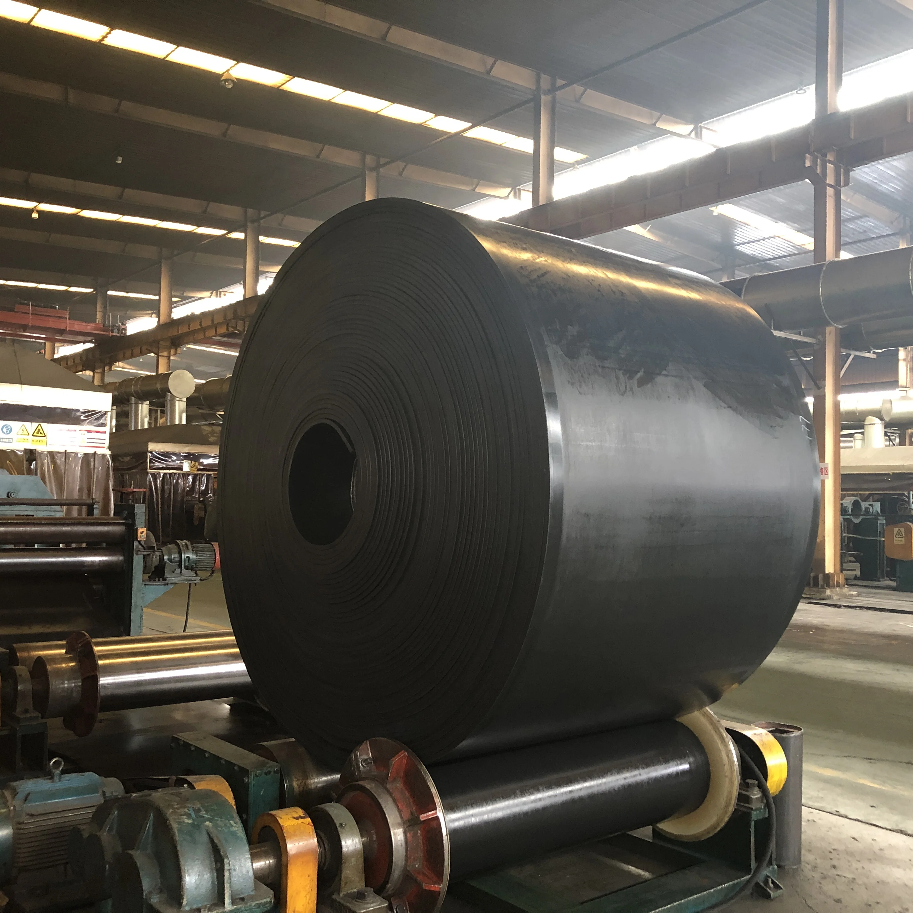 High Quality Cold Resistant Rubber-fabric Nylon Conveyor Belt For Long Service Life