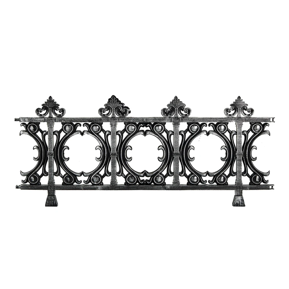 Removable decorative white plastic garden border fence