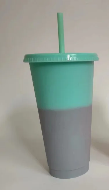 Hot Selling Cold Water Cup 16oz 24oz clear Color Changing Cups Confetti Magic Acrylic Tumbler With Straw and Lid