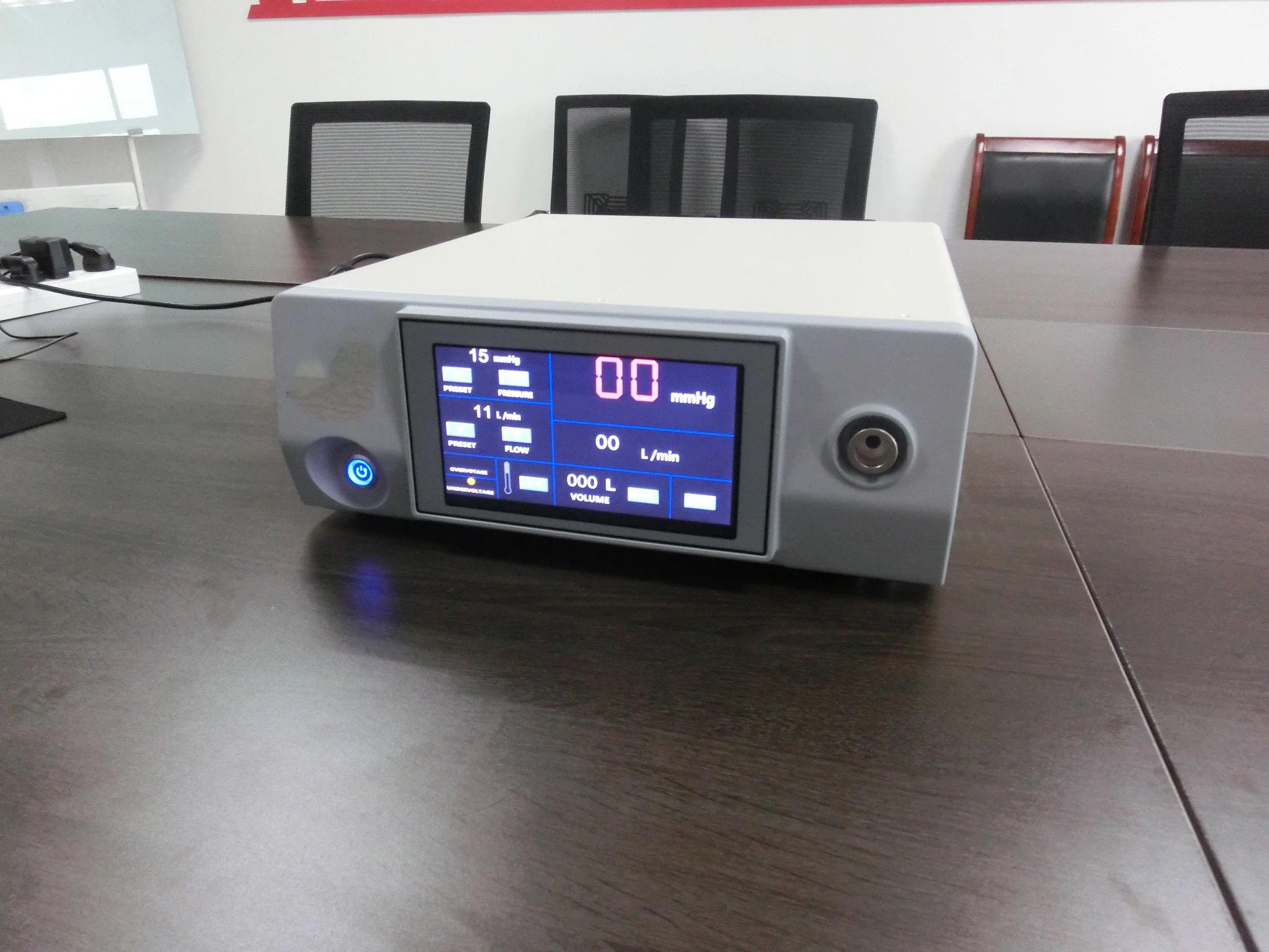 Laparoscopic CO2 insufflator 1-40l/min heating