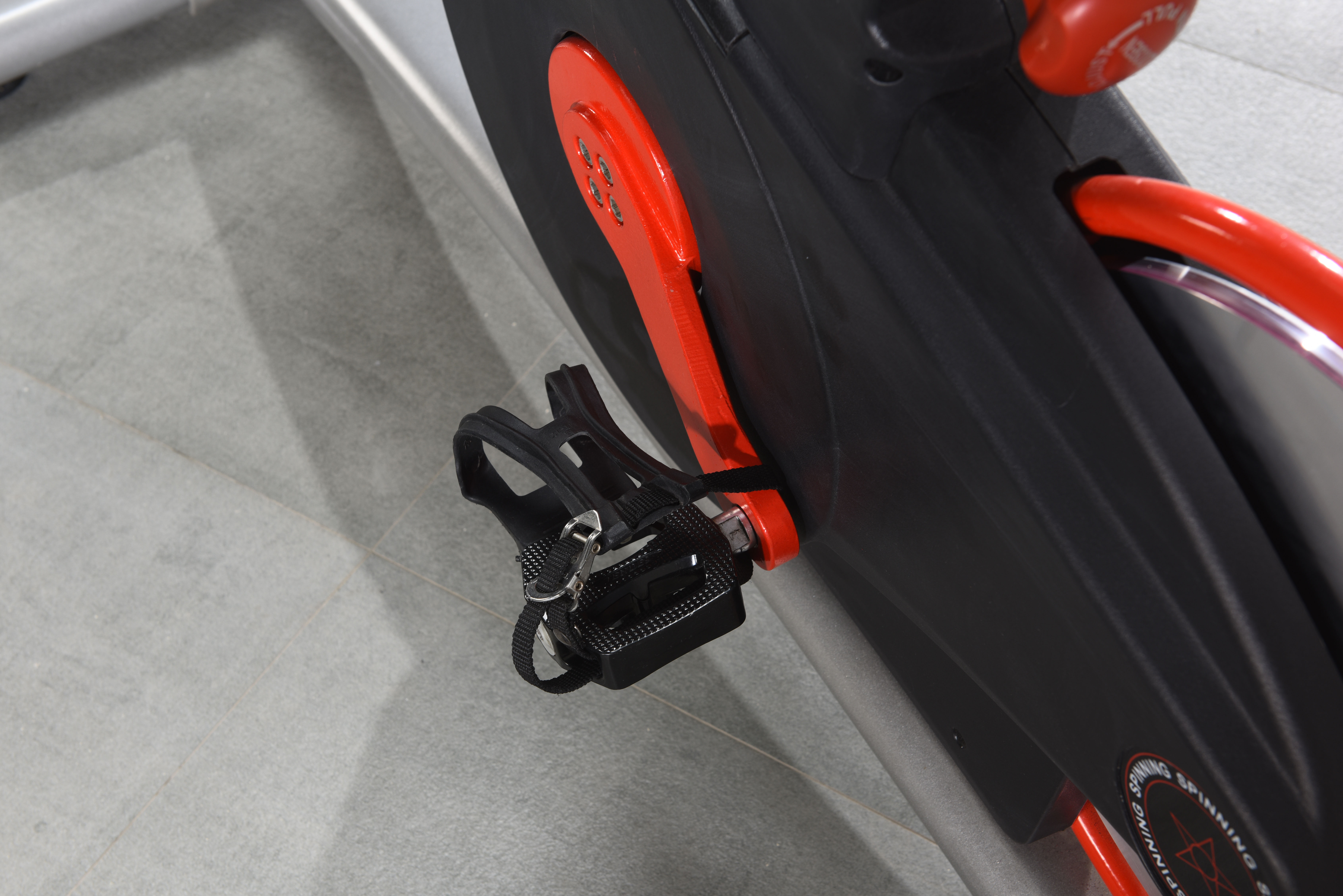 RUIBU-7002 Amazon Supply Home Gym Spinning Bike