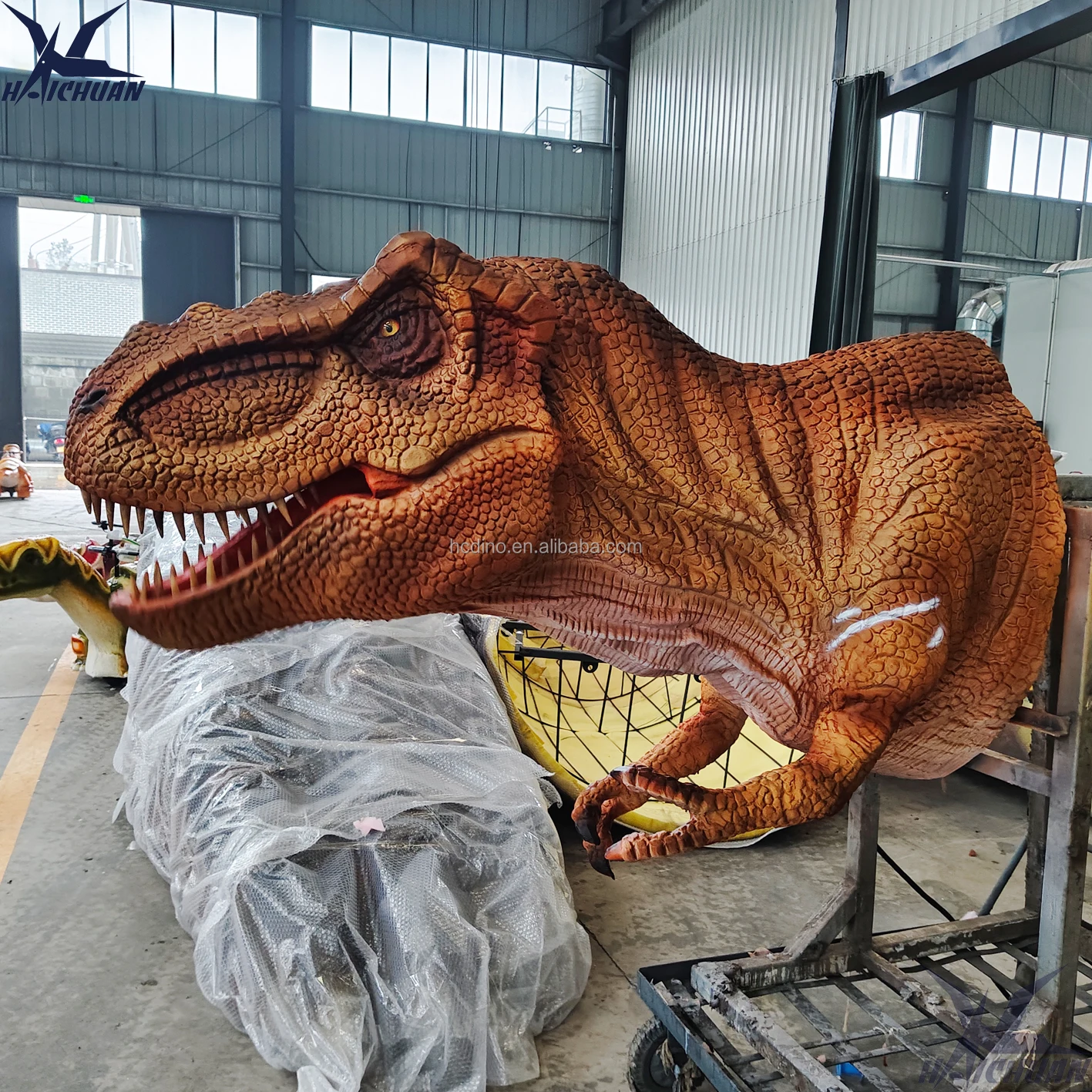 Life Size Animatronico Moving Foam Dinosaurio Head Robotic Mechanical Dinosaur Head for Jurassic Park Decor