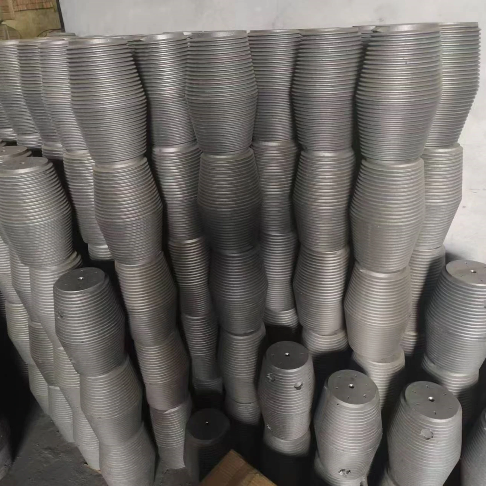 Source Manufacturer Dia 700 mm HP Graphite Carbon Electrode With Nipples And Fast Delivery