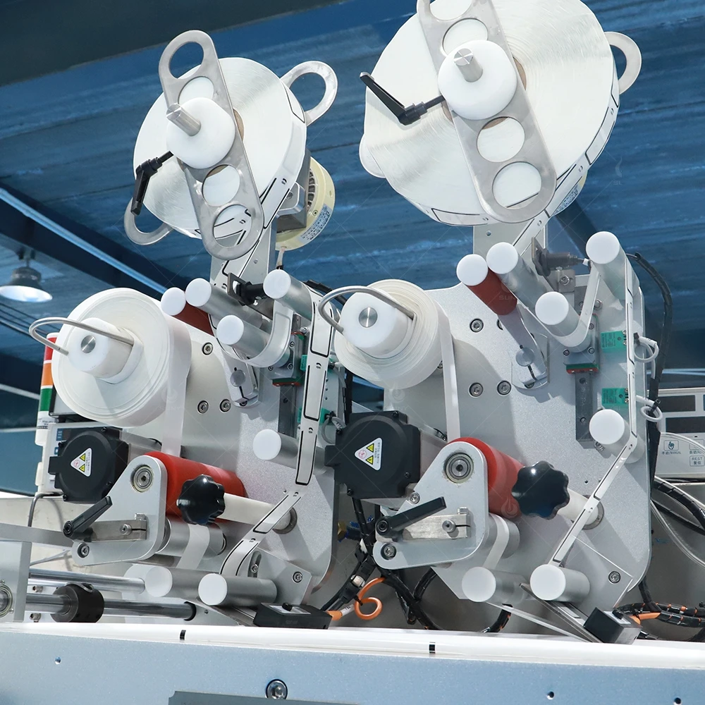 30-120pcs Wet Wipes Tissue Packing Making Machine Baby Wet Tissue Production Line with Lid Applicator