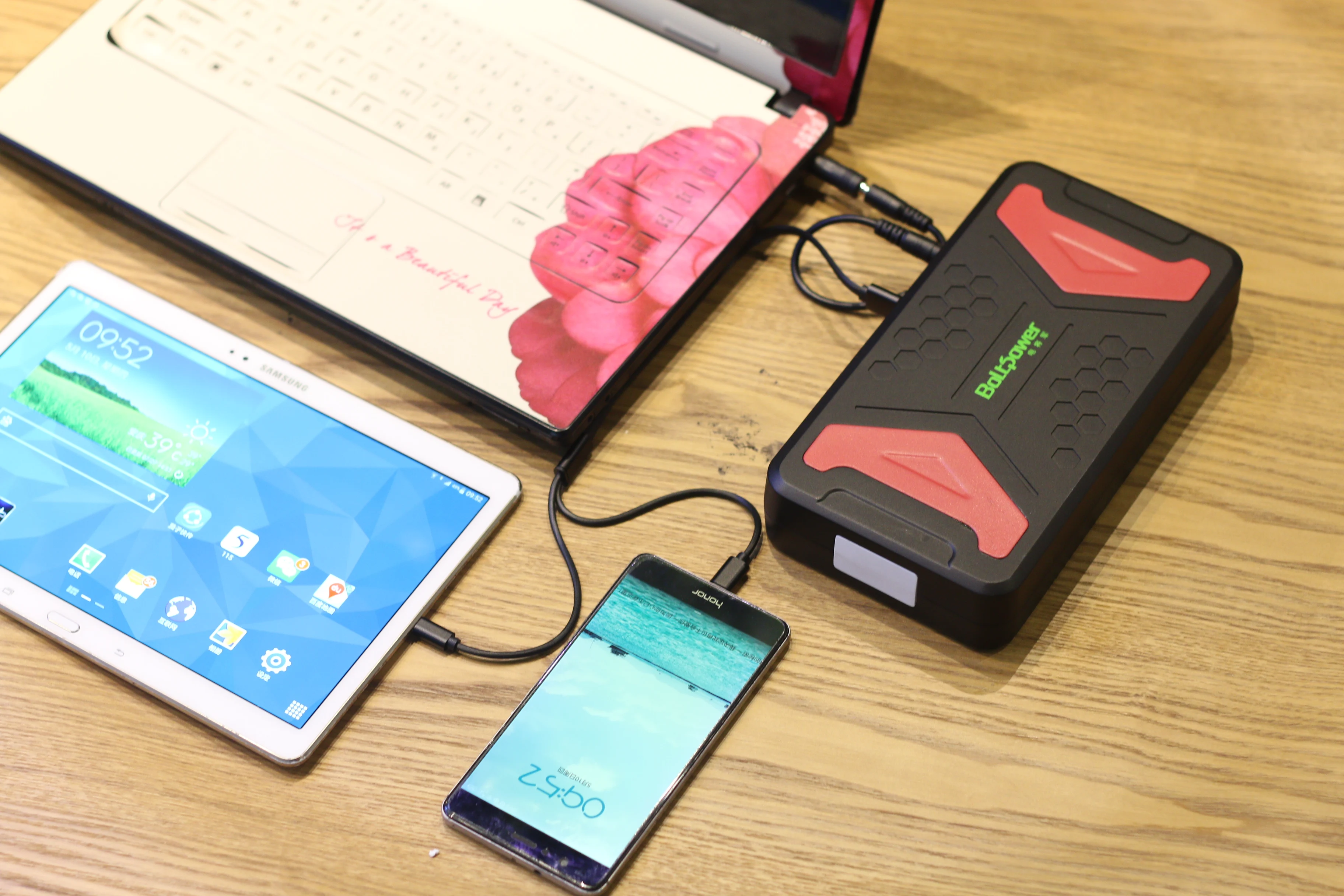 Booster Car16000mAh 2000A- 100W AC Inverter  Power Bank Emergency Portable Car Jump Starter