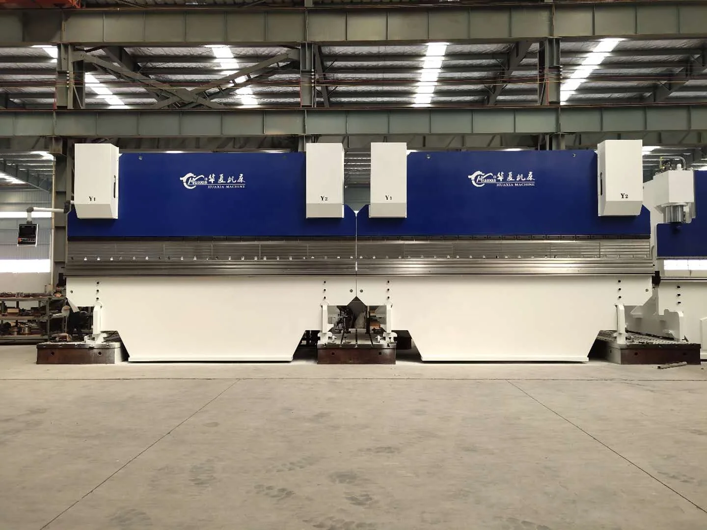 2-Wd67k 400T X 6000MM Hydraulic tandem press brake machine 12 meters metal sheet plate bending machine price