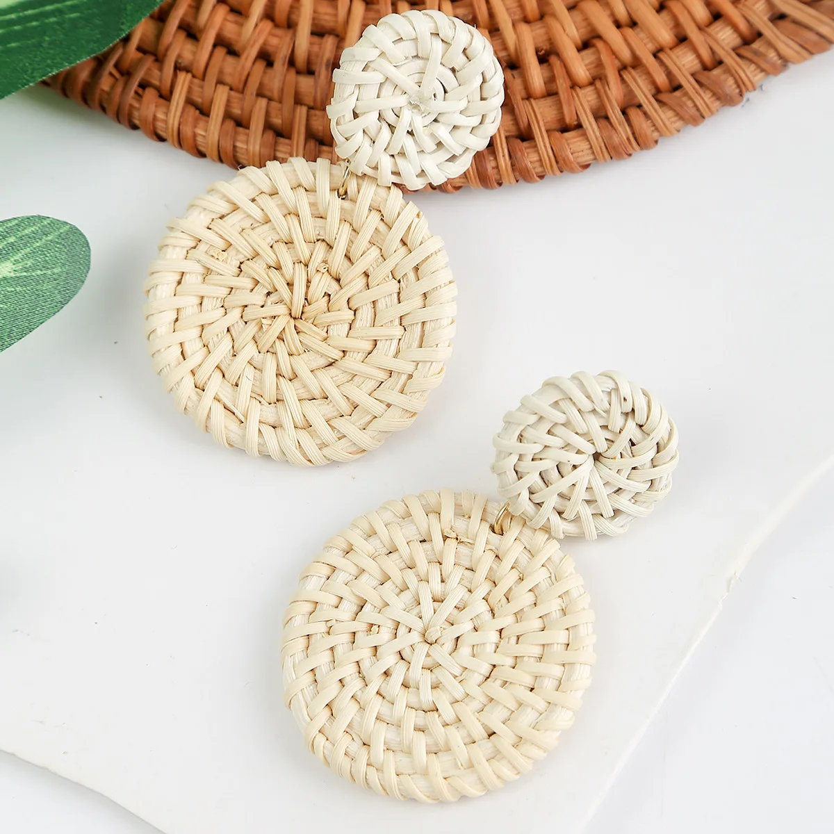 New Retro Bamboo Earrings Handmade Straw Wicker Braid Teardrop Hoop Drop Dangle Earrings Rattan Earrings for Women