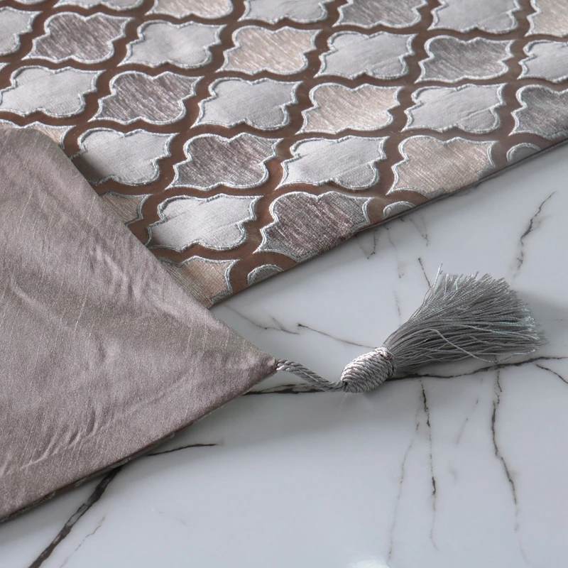 
Light luxurious 32*200 CM soft polyester high precision jacquard table runner for home hotel banquet decoration 