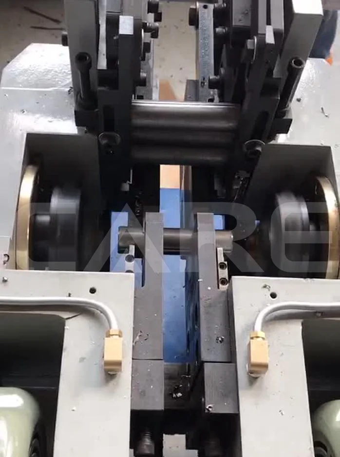 Automatic pneumatic control double end chamfering machine bolt chamfering machine