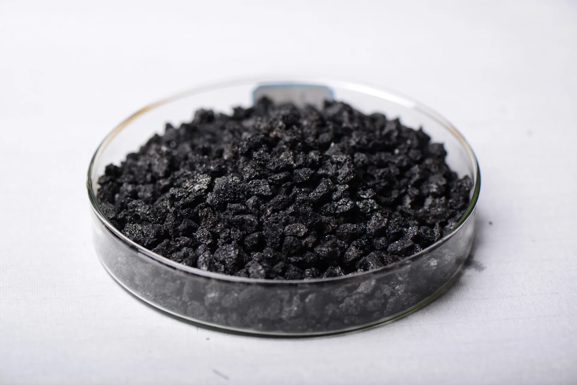 Low Sulfur S0.05 Petroleum Coke with Effective Graphite Reducing Agent for Metallurgical Industry